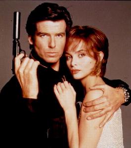 第17任 伊莎貝拉·斯科露波《黃金眼》(Goldeneye) 1995年