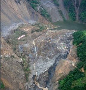 唐家山堰塞湖