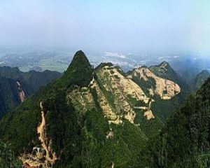 碧雲峰[湖南省益陽市山峰]