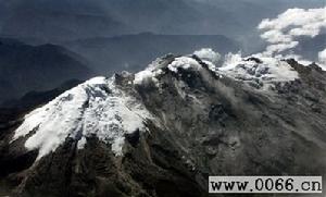 哥倫比亞烏伊拉火山噴發