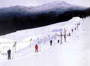 長春市蓮花山滑雪場