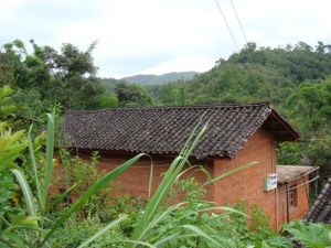 礱山自然村