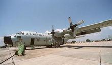 WC-130H 在基斯勒空軍基地，2002 年 6 月