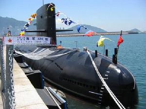 （圖）中國海軍“宋”級新型常規潛艇