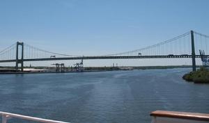 （圖）美國新澤西州德拉瓦河沃爾特惠特曼大橋