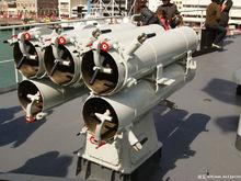 1200型5管反潛火箭深彈發射裝置