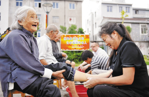 東溪單村舉辦重陽節活動