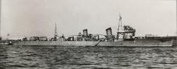 夕暮號驅逐艦，1935年攝於東京灣