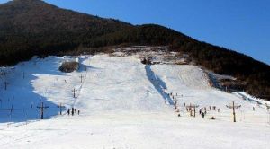 興隆山滑雪場