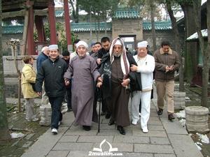 格爾達維博士在大學習巷清真寺