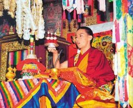 西藏活佛制度的由來