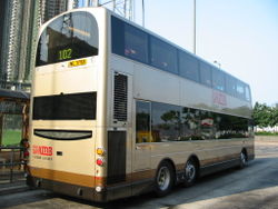 （圖）B9TL巴士的車尾，與B10TL不同。(Wright車身-AVBW7)