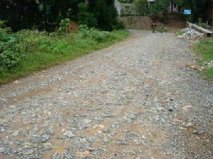 董浪村通村道路