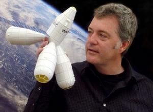 “銀河套房”CEO薩維耶·克拉拉姆恩特曾經是一名航空航天工程師