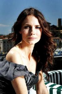 Saffron Burrows