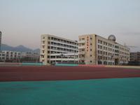 泰安長城中學