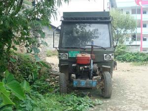 俄馬底村通村道路