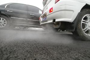 （圖）汽車尾氣污染