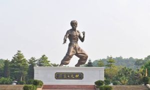 曹崇恩雕塑園