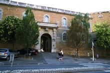 里昂中法大學