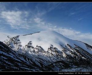 崗什卡雪山