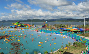 鶴鳴湖濕地旅遊度假水上樂園