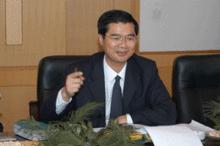 江蘇銀行總行辦公室副主任陸岷峰