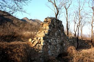 墓園內的建築遺蹟