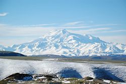 厄爾布魯士峰