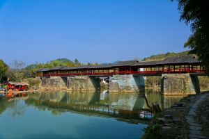 彩虹橋[婺源古廊橋]