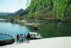 龍泉山遊樂園