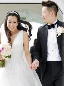 吳辰君結婚照