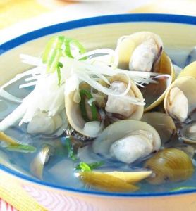 蜆仔蒜子雞湯