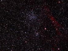 M38（NGC1912）（上）與NGC1907（下）
