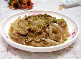 黑椒洋蔥牛肉絲