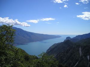 加爾達湖（貝納科湖、Lago di Garda 、Lago di Benaco、 Lake Garda）