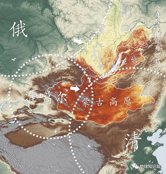 在俄國全面東進之前 雙方之間還有廣闊的緩衝地帶 生活其間的是組織程度更低的草原和森林民族