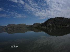 茈碧湖景區