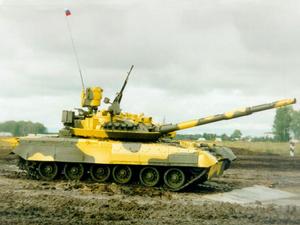 俄T-80UM2黑鷹主戰坦克