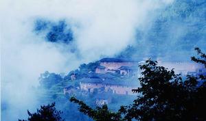 蛟塘雲上土樓