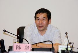 陳堅[貴州大學黨委書記、校長]