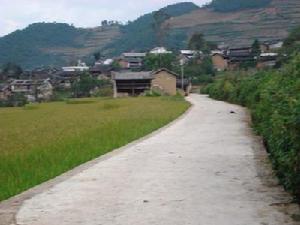 上白嘎村基礎設施－進村道路