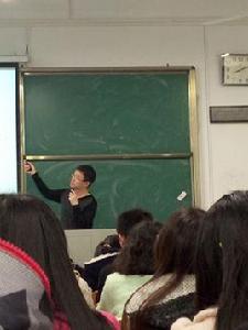 李斌[武漢大學經濟與管理學院金融系副教授]