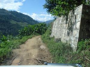 雲南省瀘水縣六庫鎮段家寨村進村道路