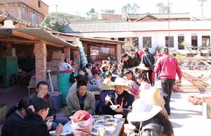 幹部入村