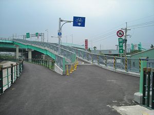 （圖）洲美大橋(士林)社子端腳踏車牽引道