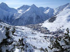 法國雙阿爾卑斯山滑雪場