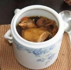 紅棗肉蓉乳鴿湯