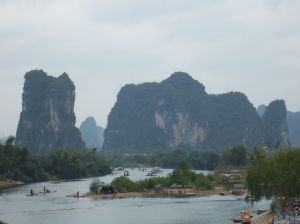 工農橋駱駝過江美景