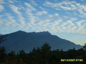 太坪村北眺峨眉仙山